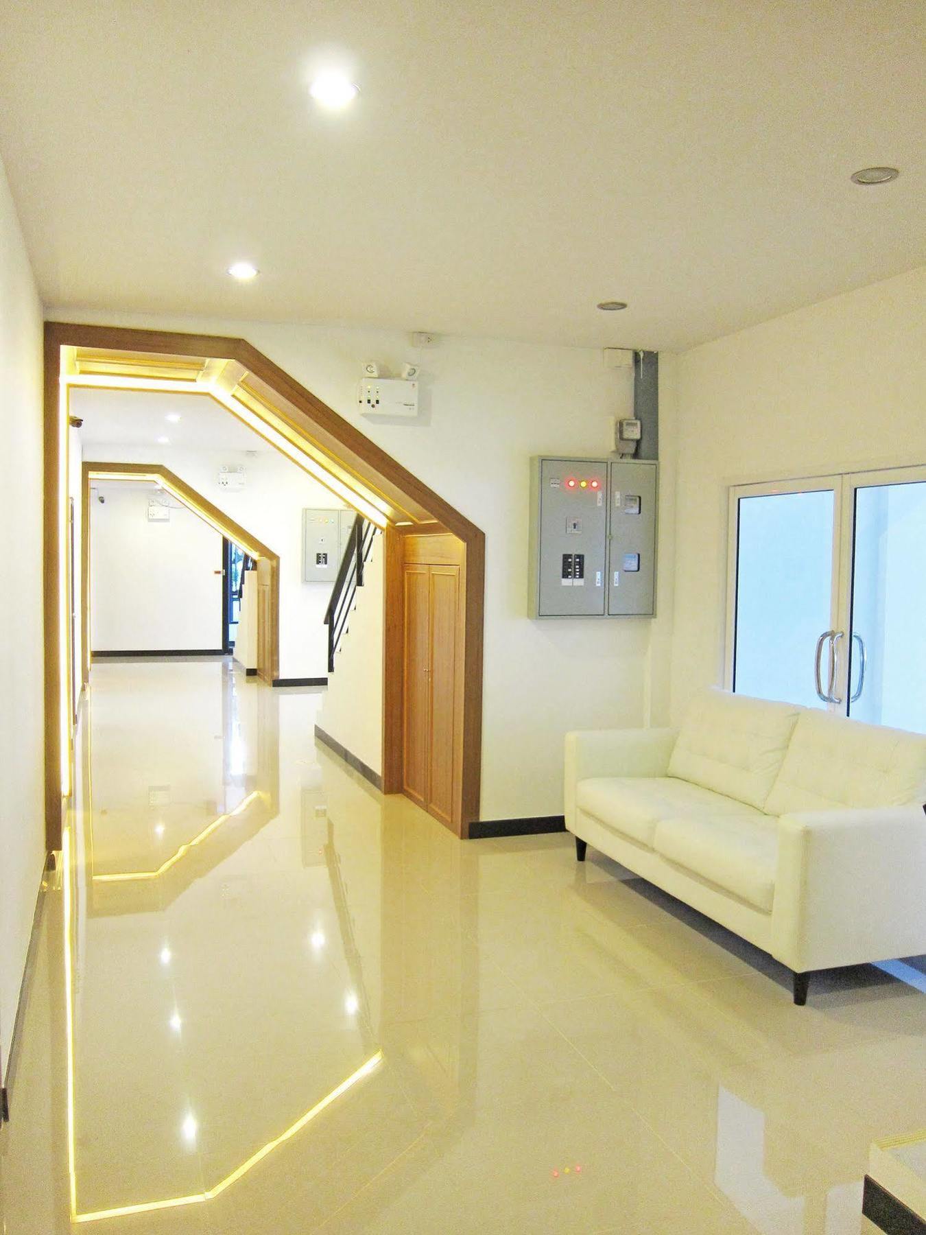 Krabi Cinta House Hotell Exteriör bild